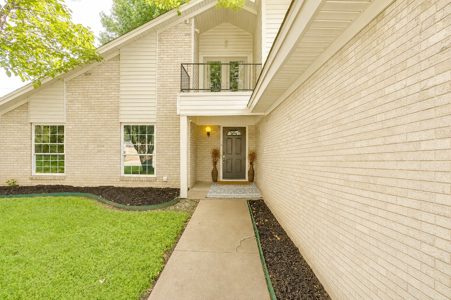 700 NW Barbara Lane Burleson TX 76028