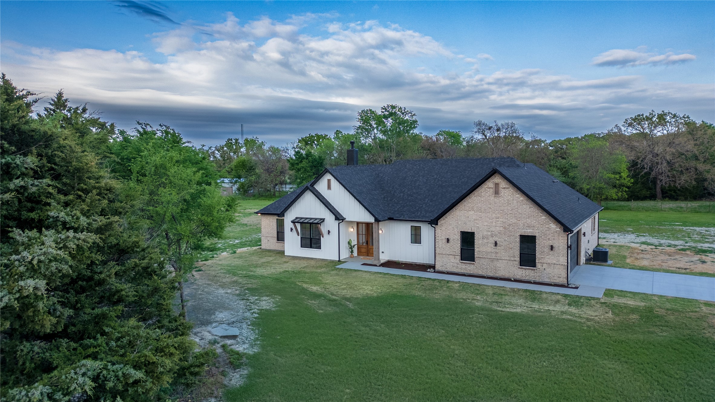 9033 County Road 114 Kaufman TX 75142