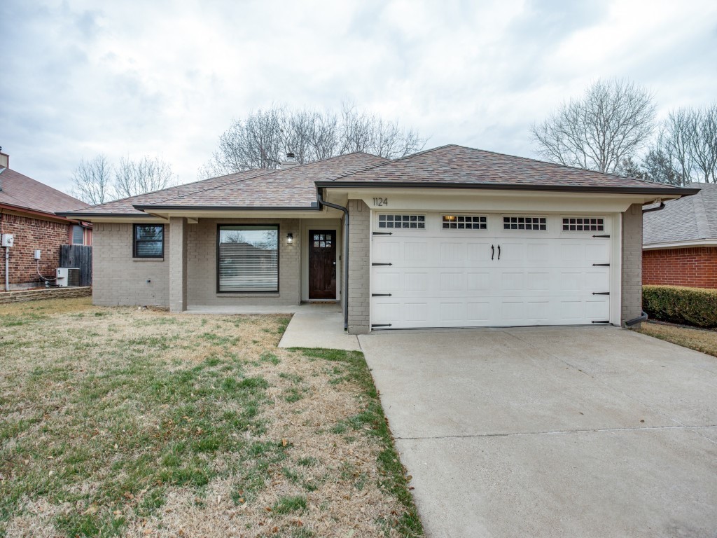 1124 Parkhill Avenue Saginaw TX 76179