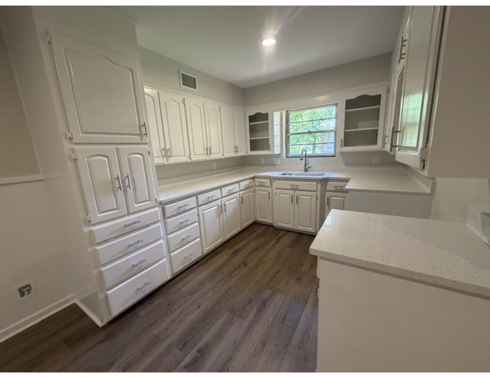 1825 Arrow Lane Garland TX 75042