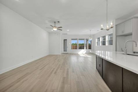 2079 Emerald Grove Lane Arlington TX 76005