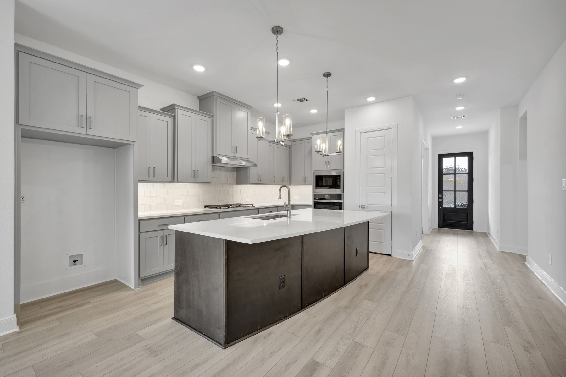 2079 Emerald Grove Lane Arlington TX 76005
