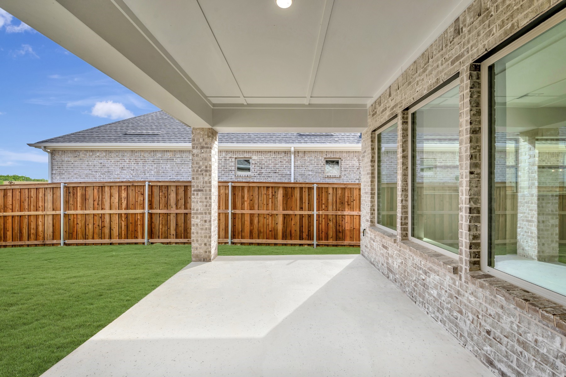 2079 Emerald Grove Lane Arlington TX 76005