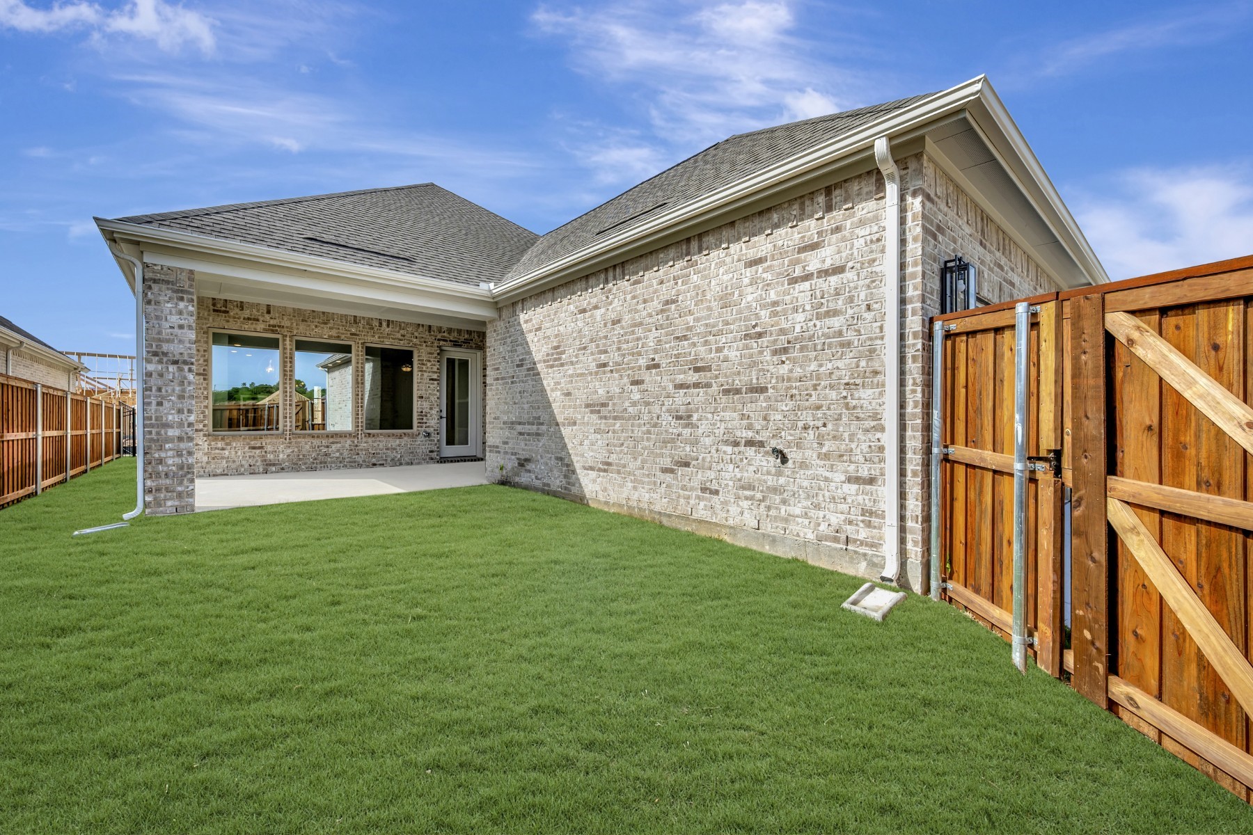 2079 Emerald Grove Lane Arlington TX 76005