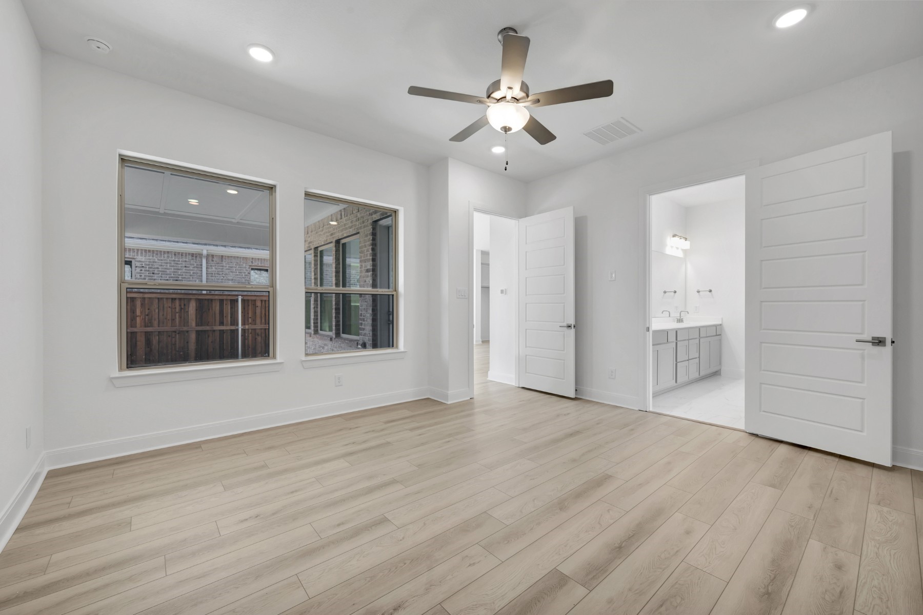 2079 Emerald Grove Lane Arlington TX 76005