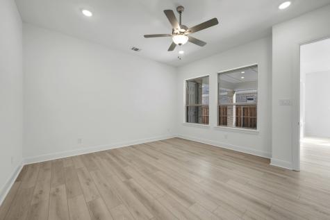 2079 Emerald Grove Lane Arlington TX 76005
