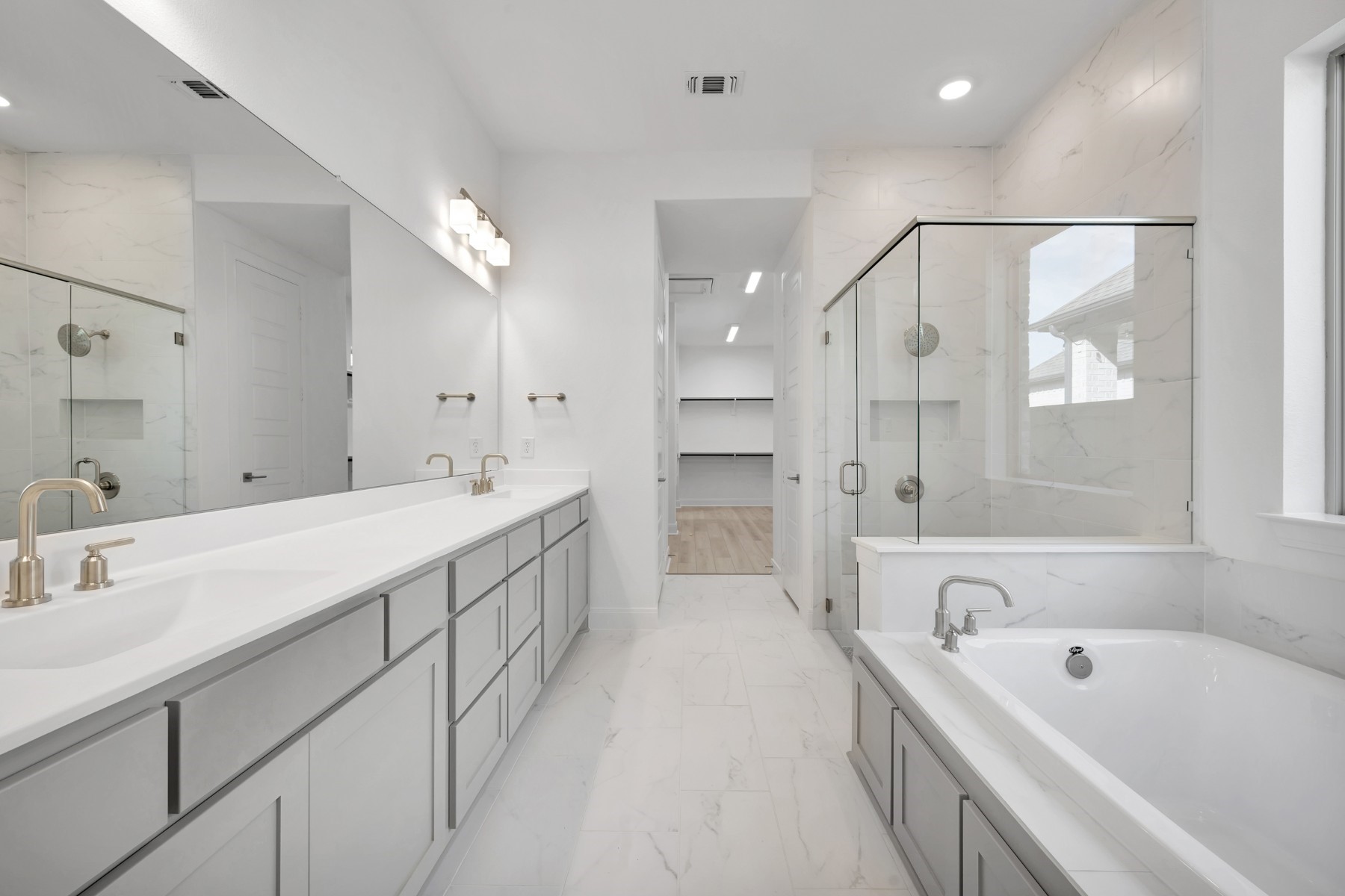 2079 Emerald Grove Lane Arlington TX 76005