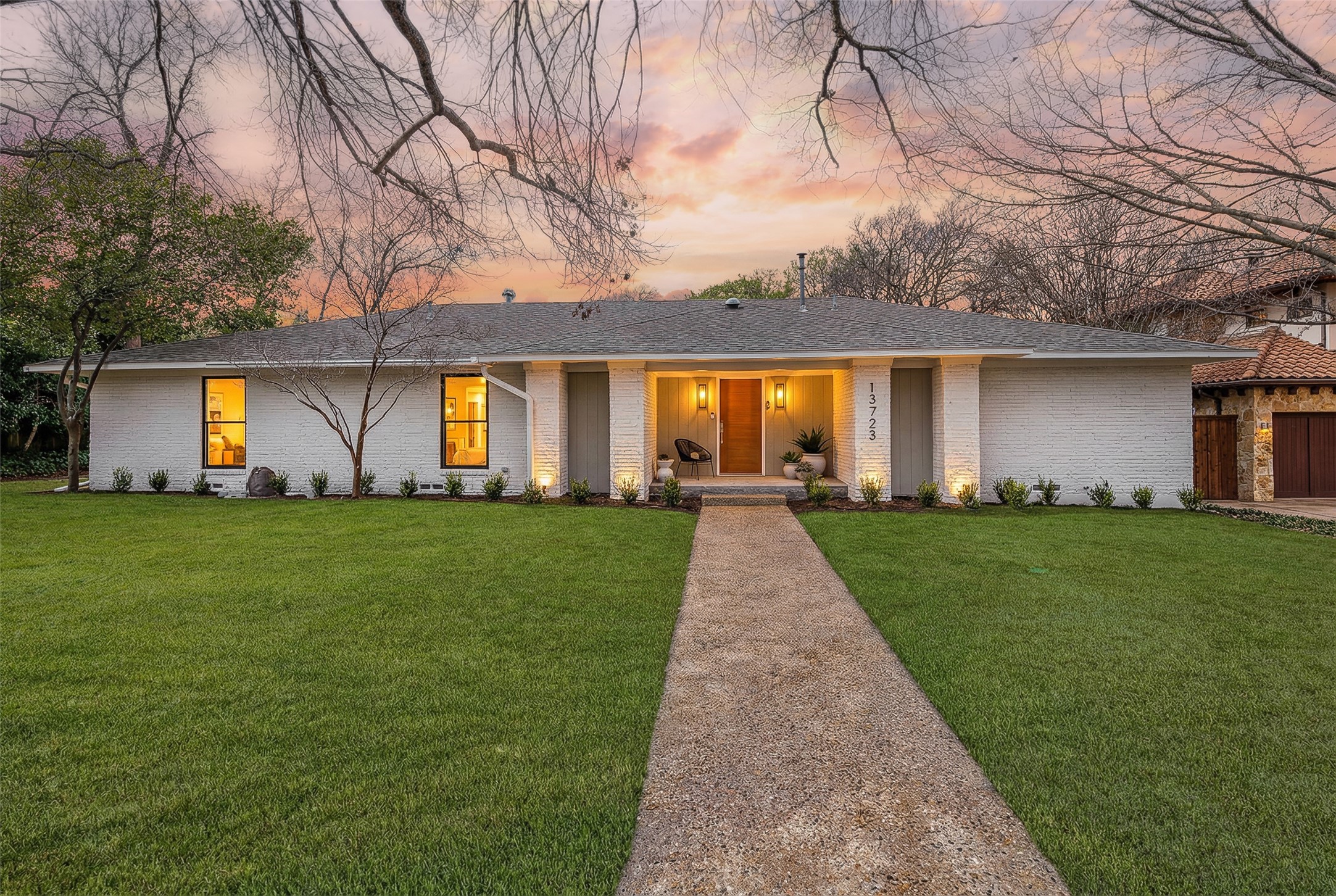 13723 Hughes Lane Dallas TX 75240