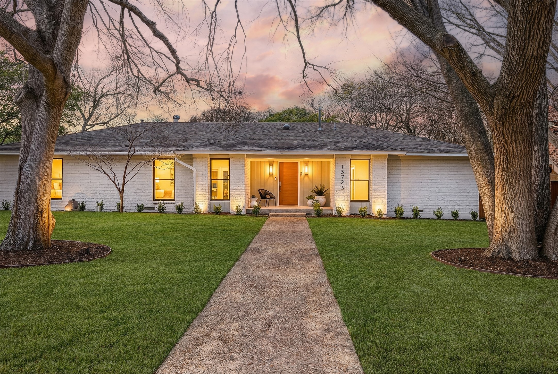 13723 Hughes Lane Dallas TX 75240