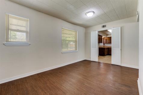 11525 Strand Street Dallas TX 75218