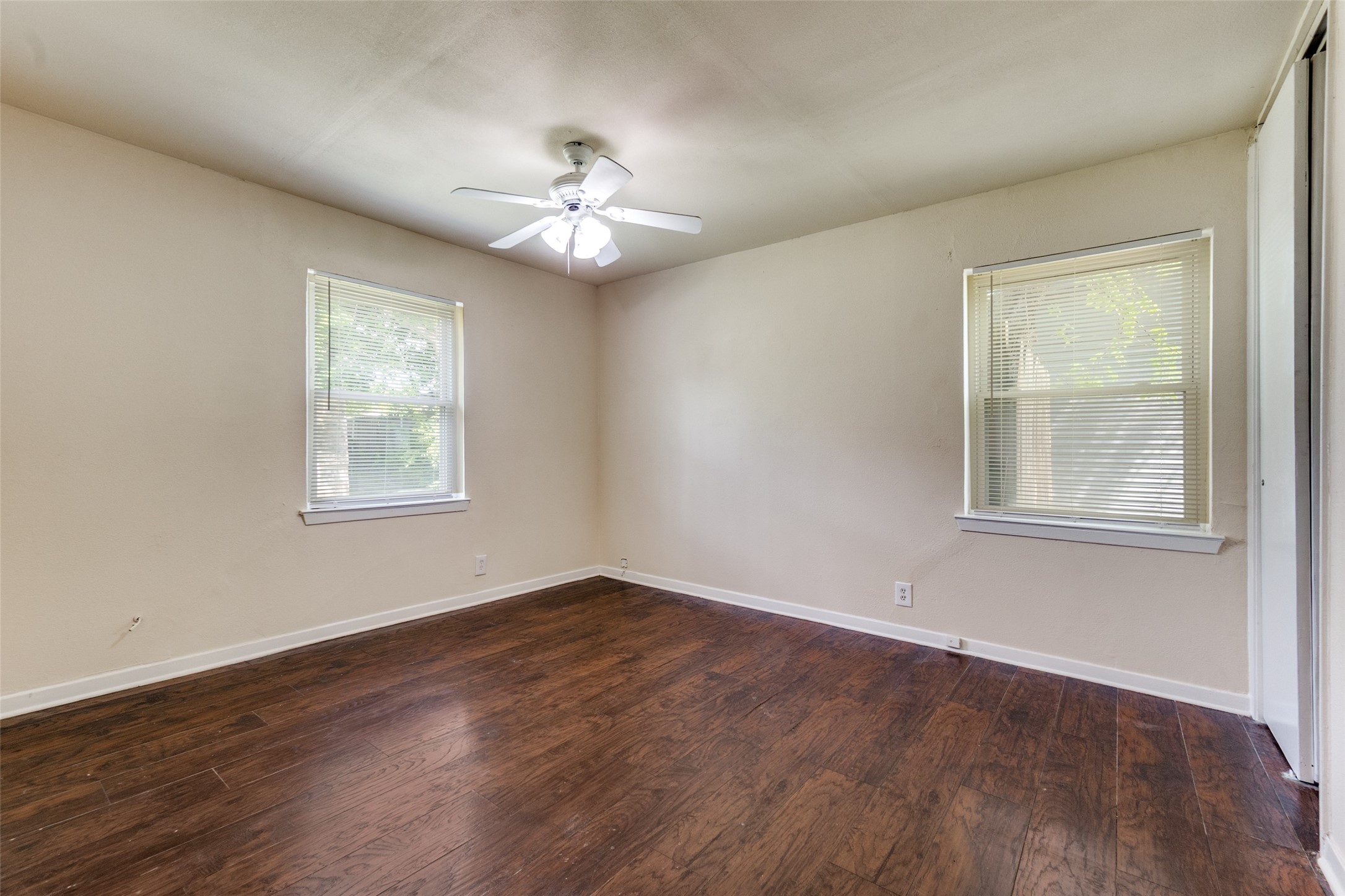 11525 Strand Street Dallas TX 75218