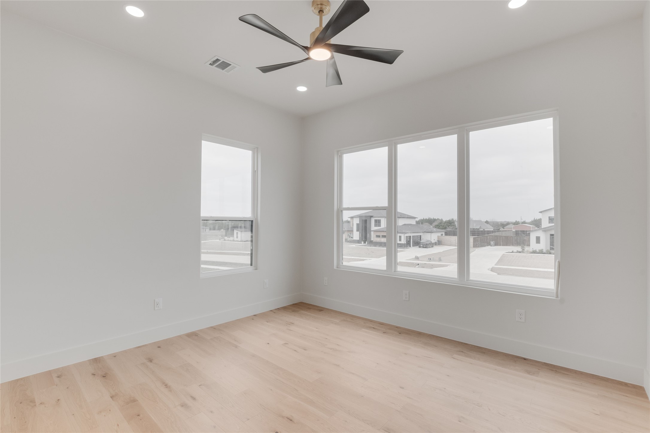 436 Whispering Way Red Oak TX 75154