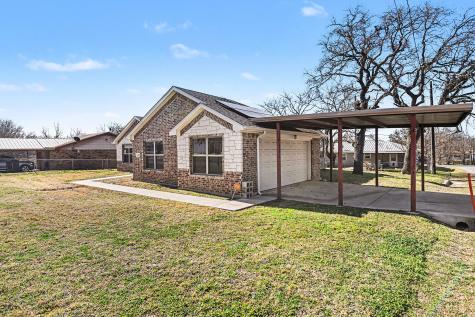 621 N Avenue B Springtown TX 76082
