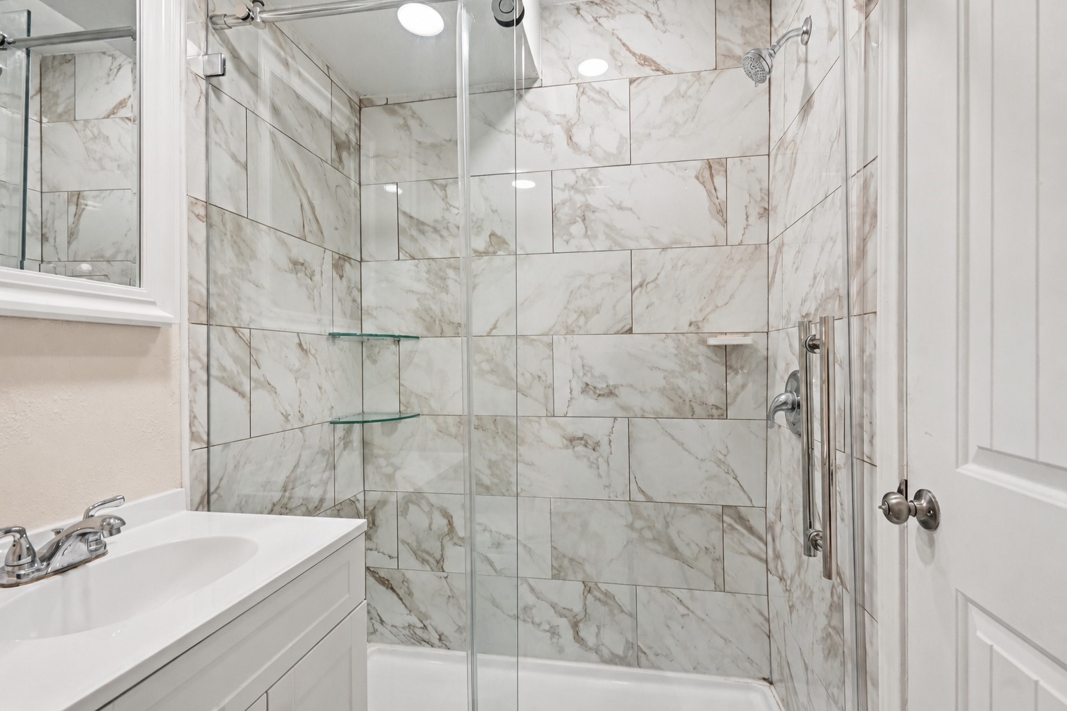 2106 Avalon Lane Arlington TX 76014