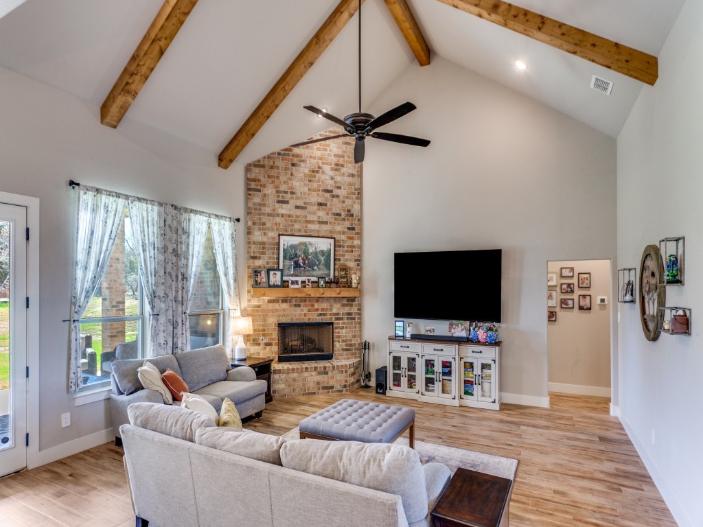 4001 Overlook Way Weatherford TX 76085