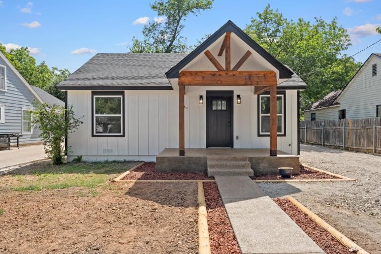 1220 Lewis Street Waco TX 76705