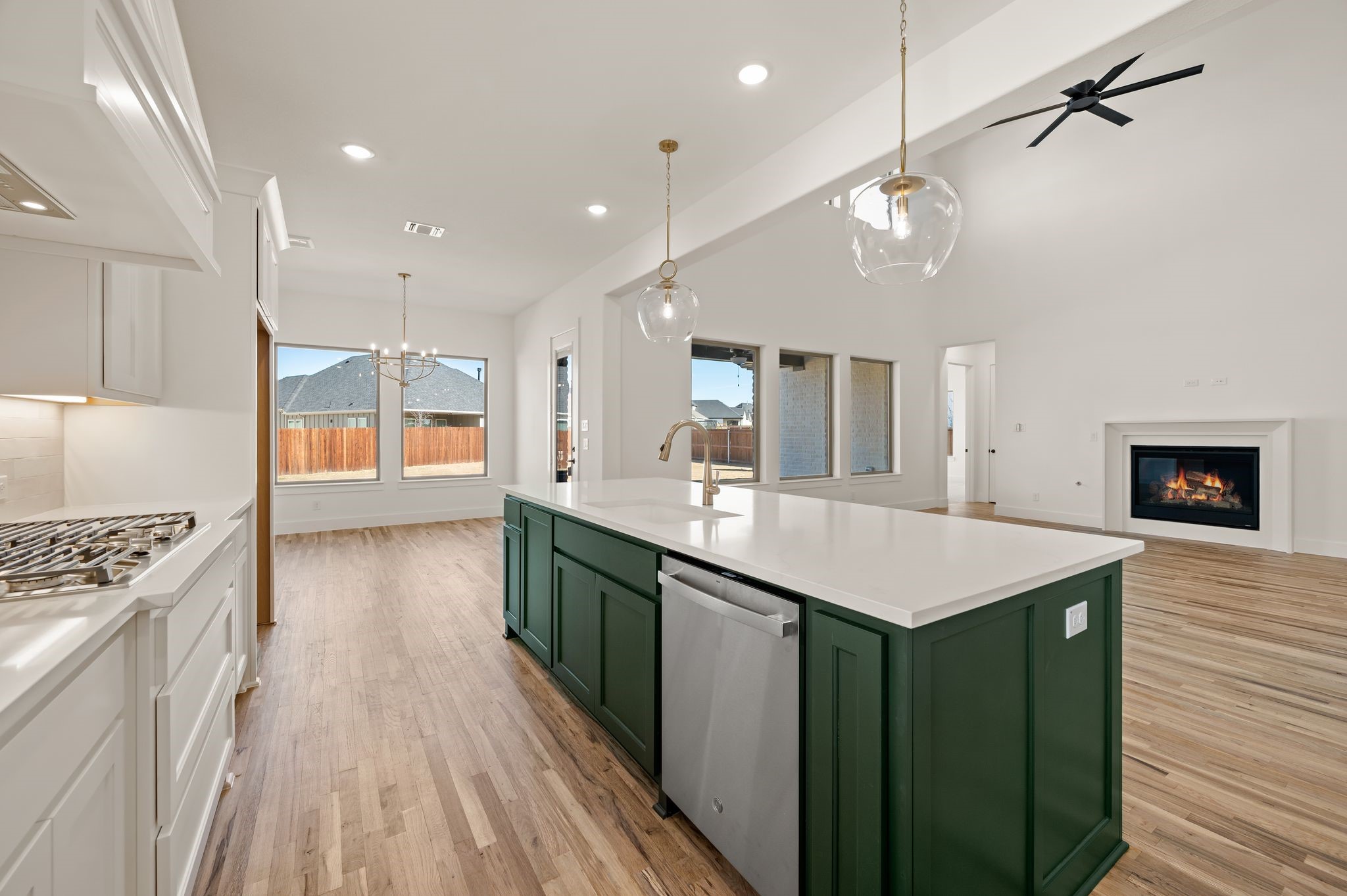 906 Highlands Avenue Aledo TX 76008