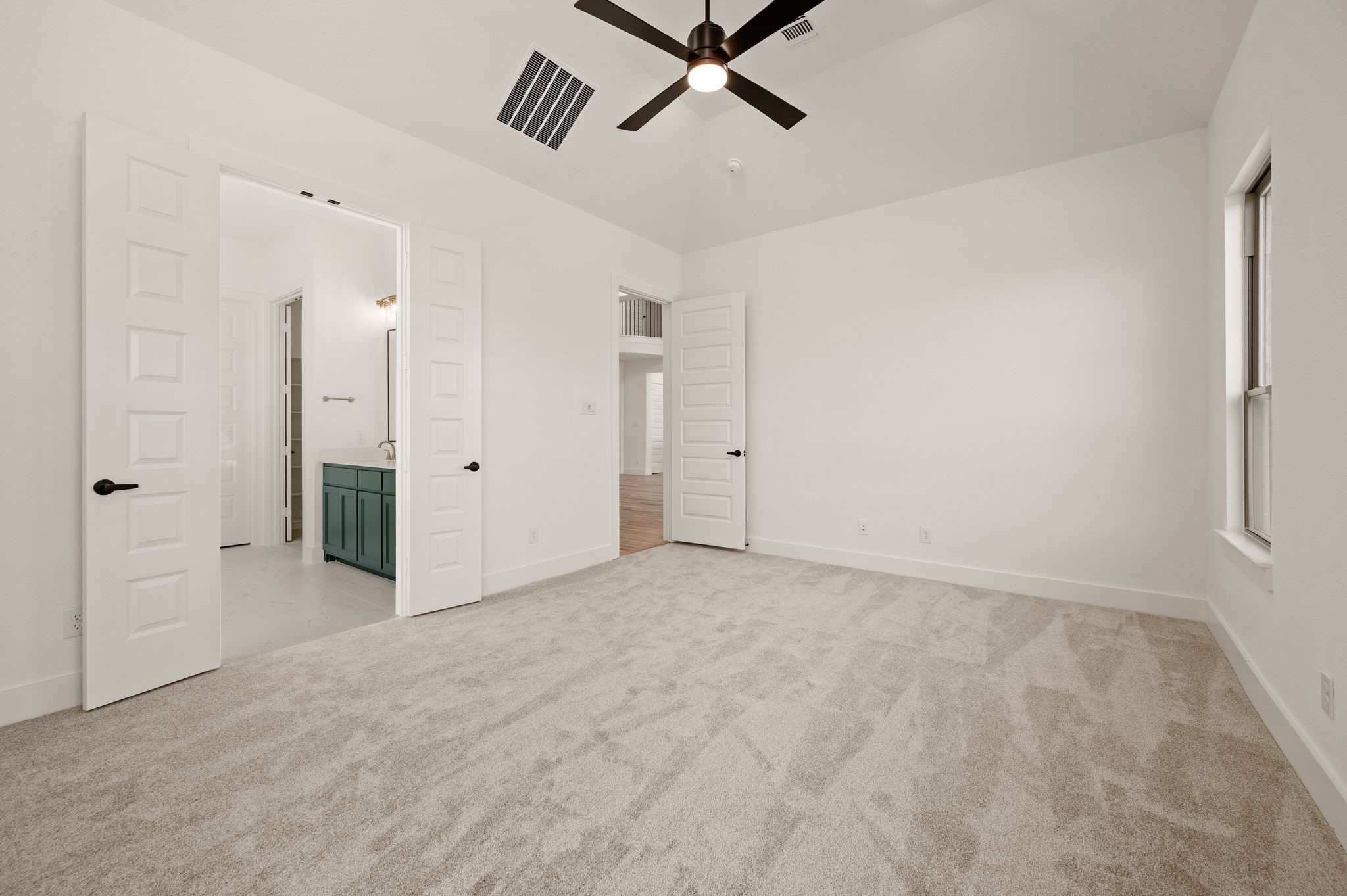 906 Highlands Avenue Aledo TX 76008