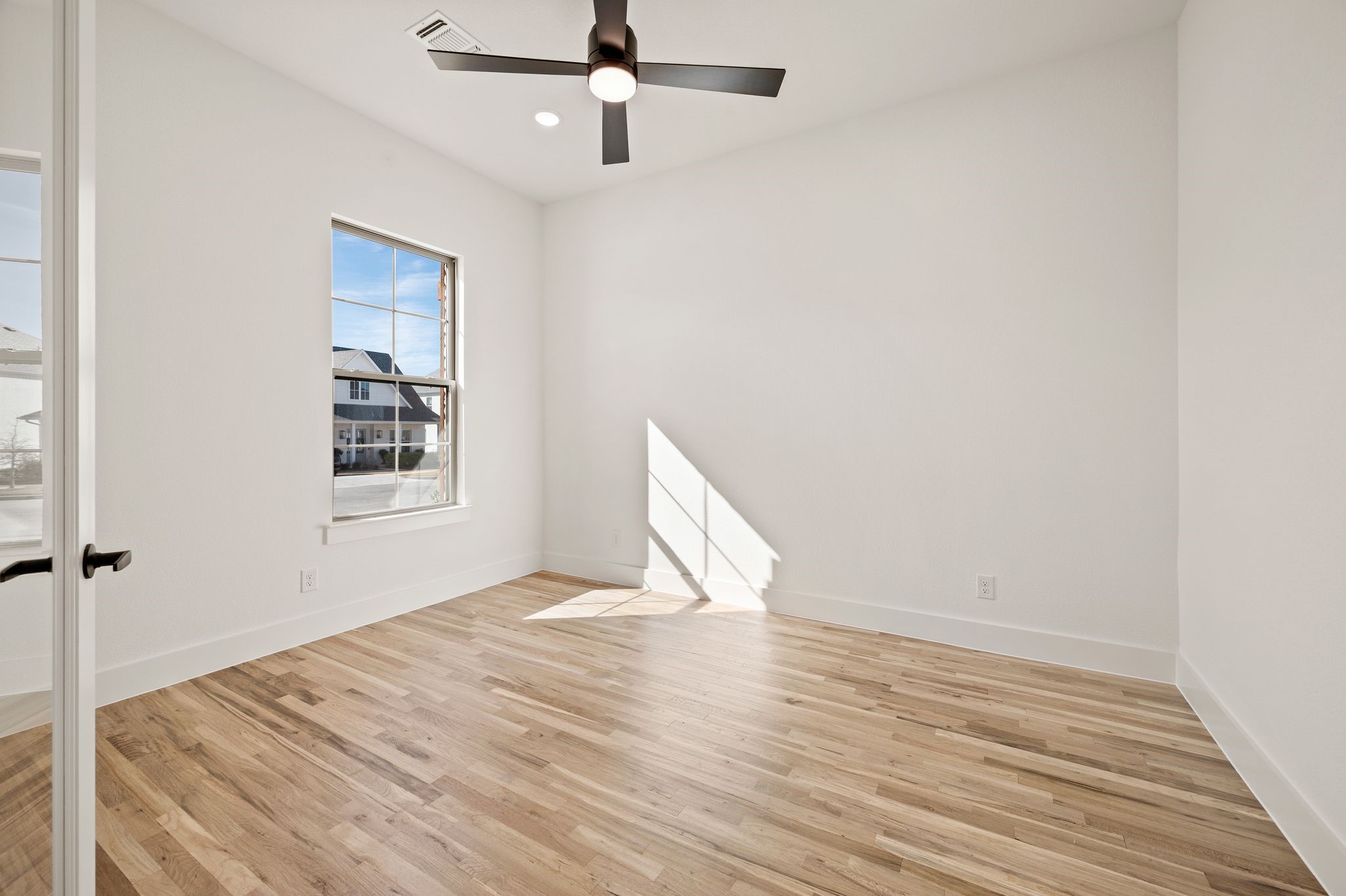 906 Highlands Avenue Aledo TX 76008