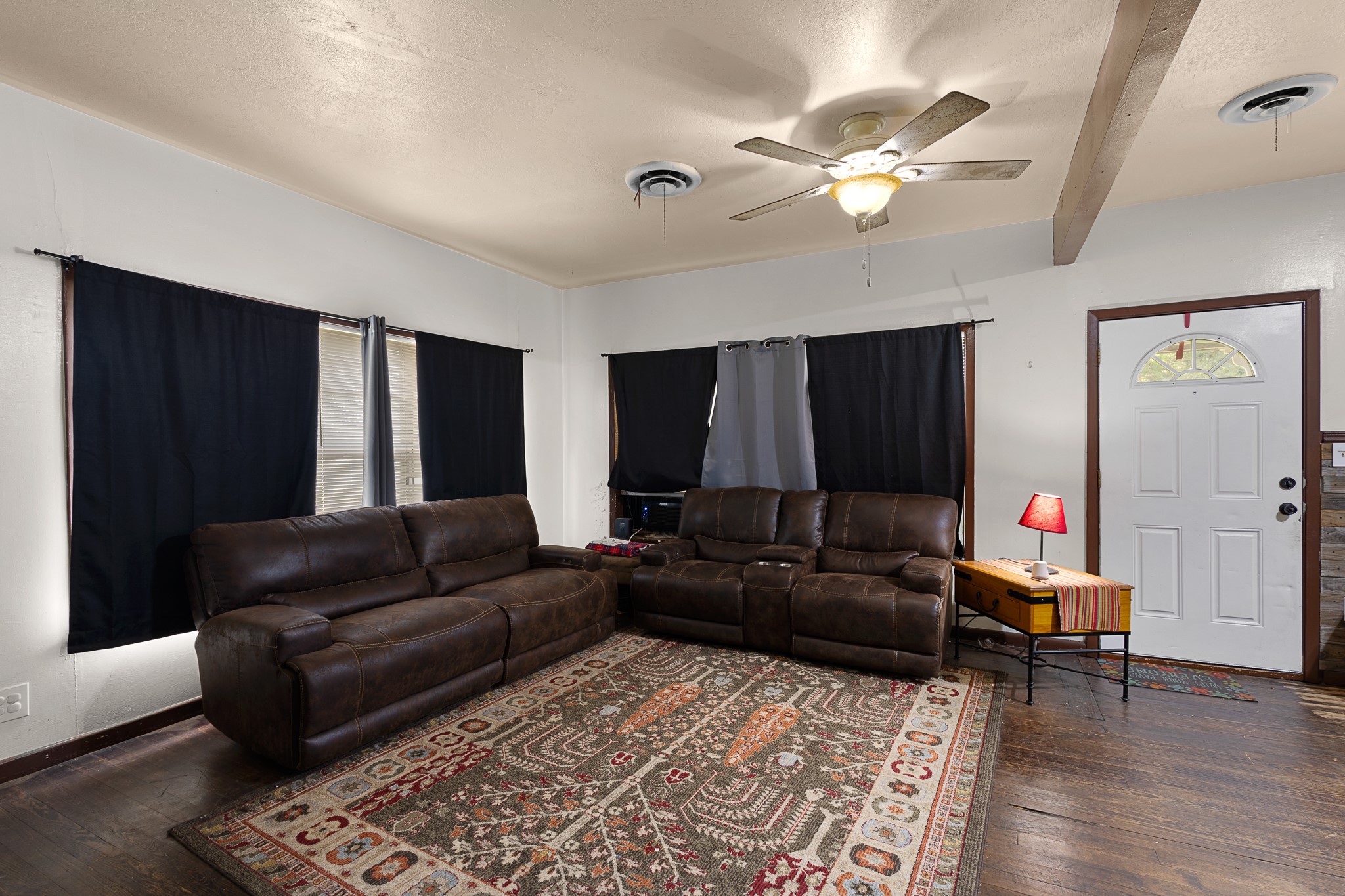 301 W Nelson Street Bowie TX 76230