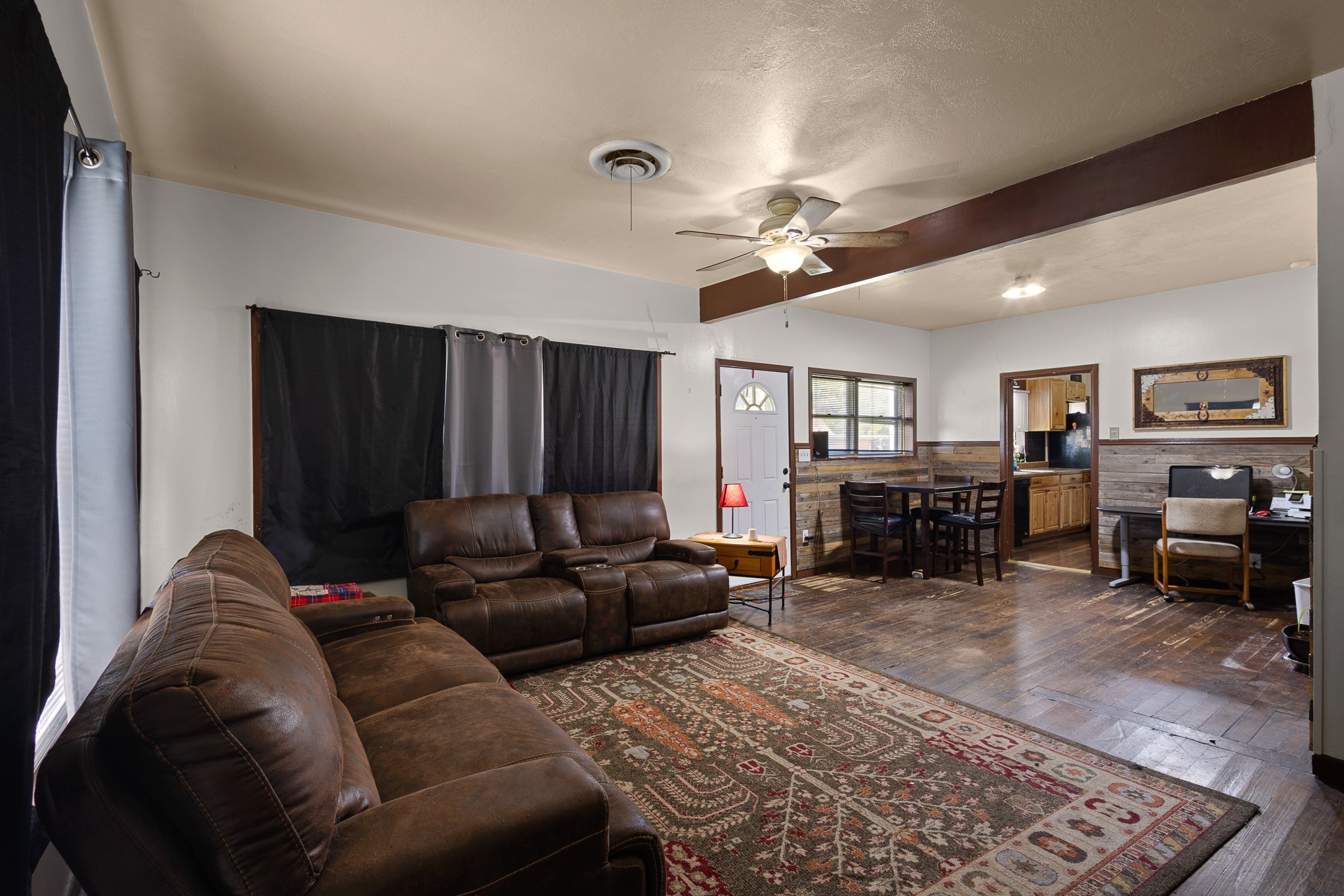 301 W Nelson Street Bowie TX 76230