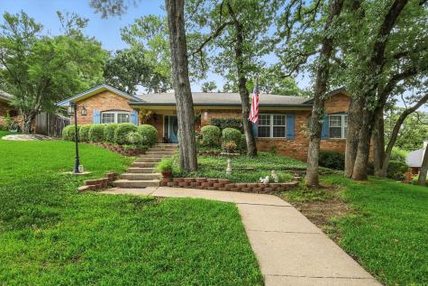 1204 Edgecliff Drive Bedford TX 76022