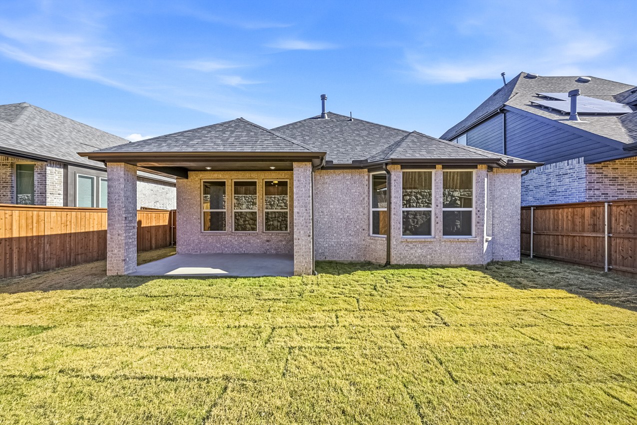 5048 Westhaven Circle Denison TX 75020