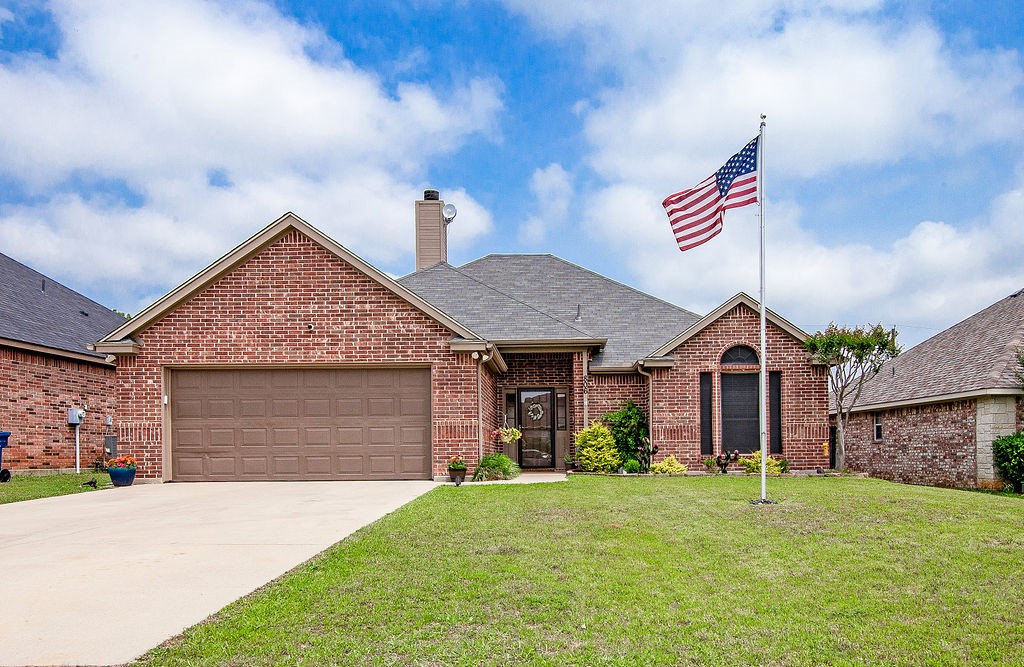 806 Spring Creek Street Cleburne TX 76031