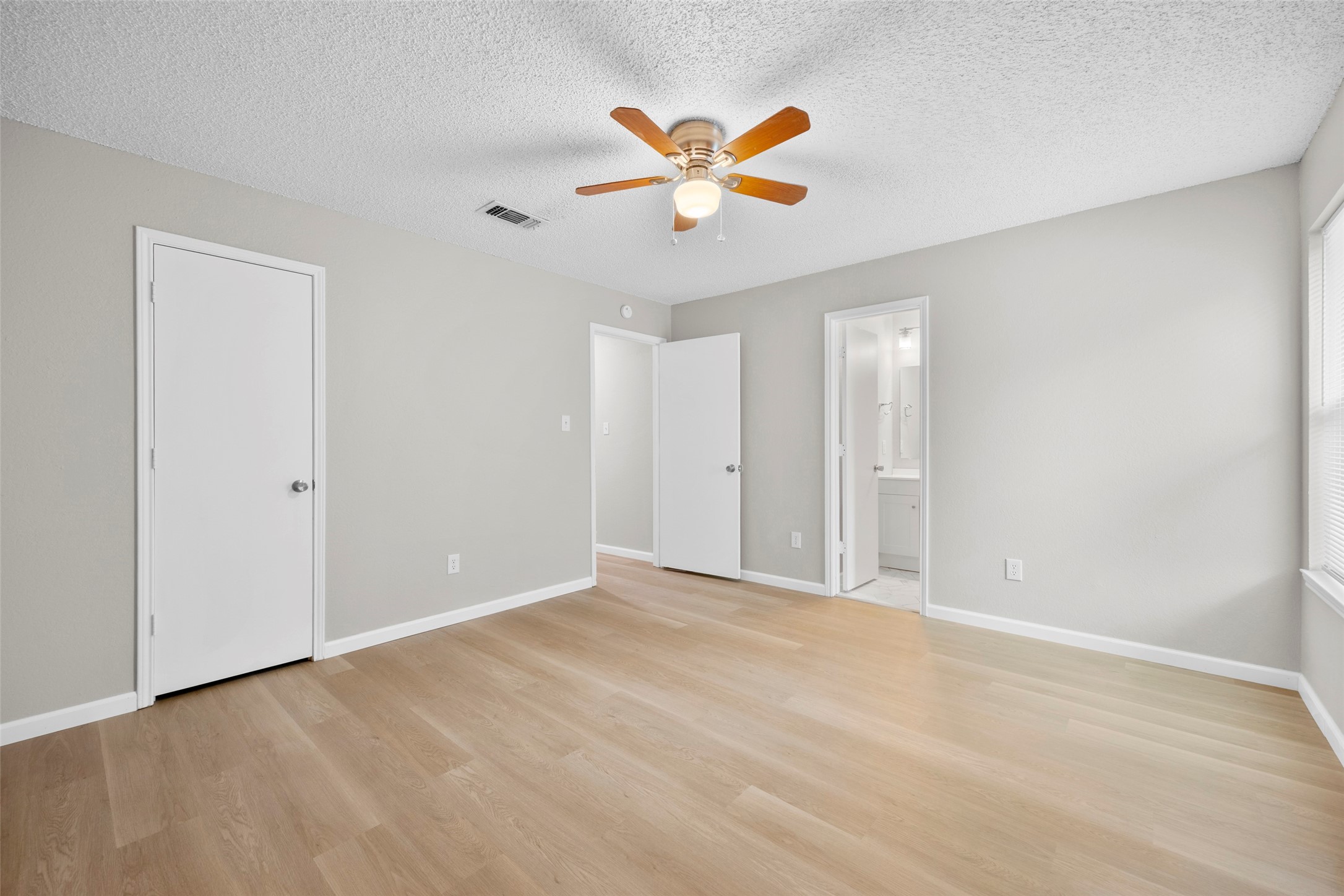 6219 Kelly Elliott Road Arlington TX 76001