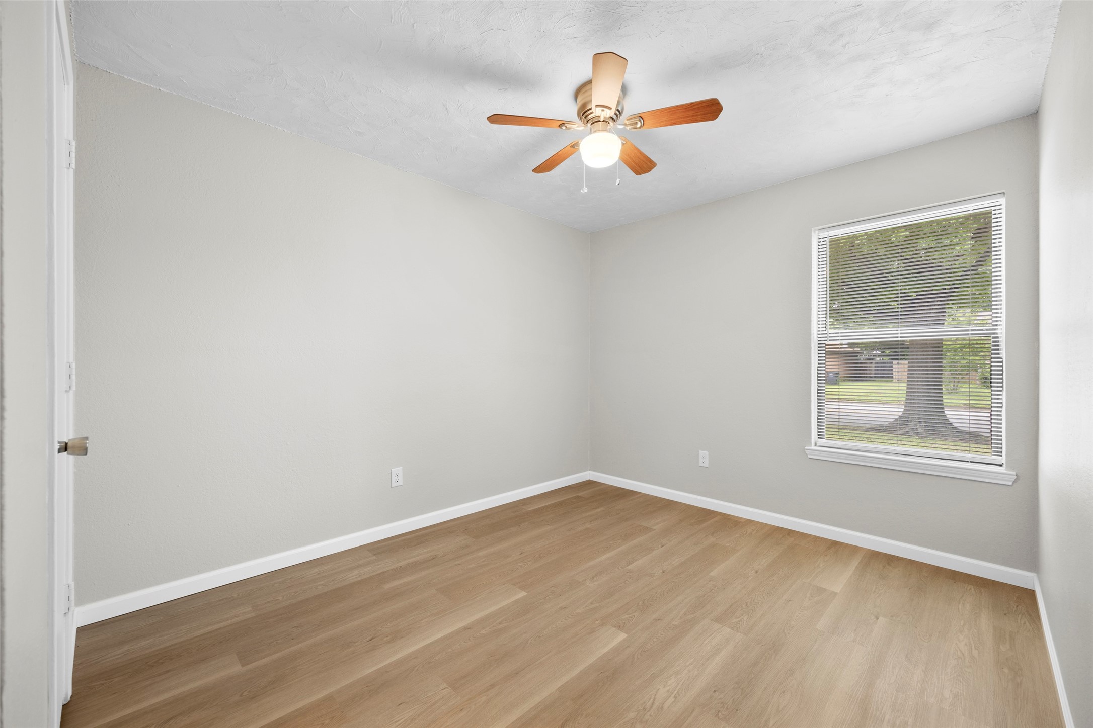 6219 Kelly Elliott Road Arlington TX 76001