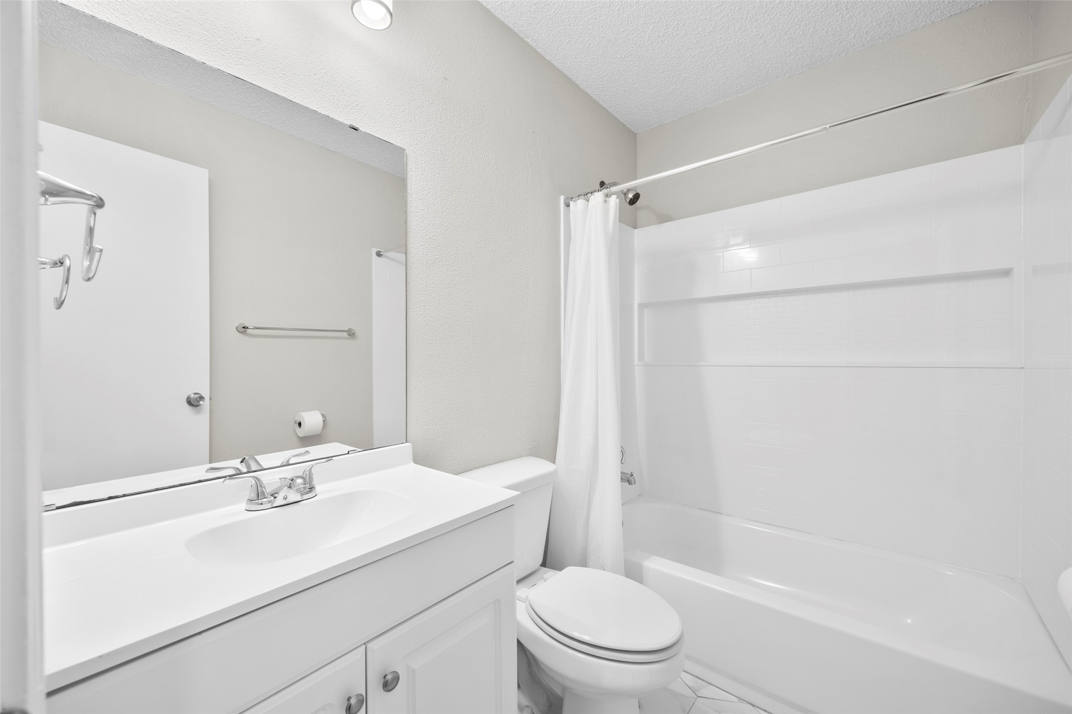 6219 Kelly Elliott Road Arlington TX 76001
