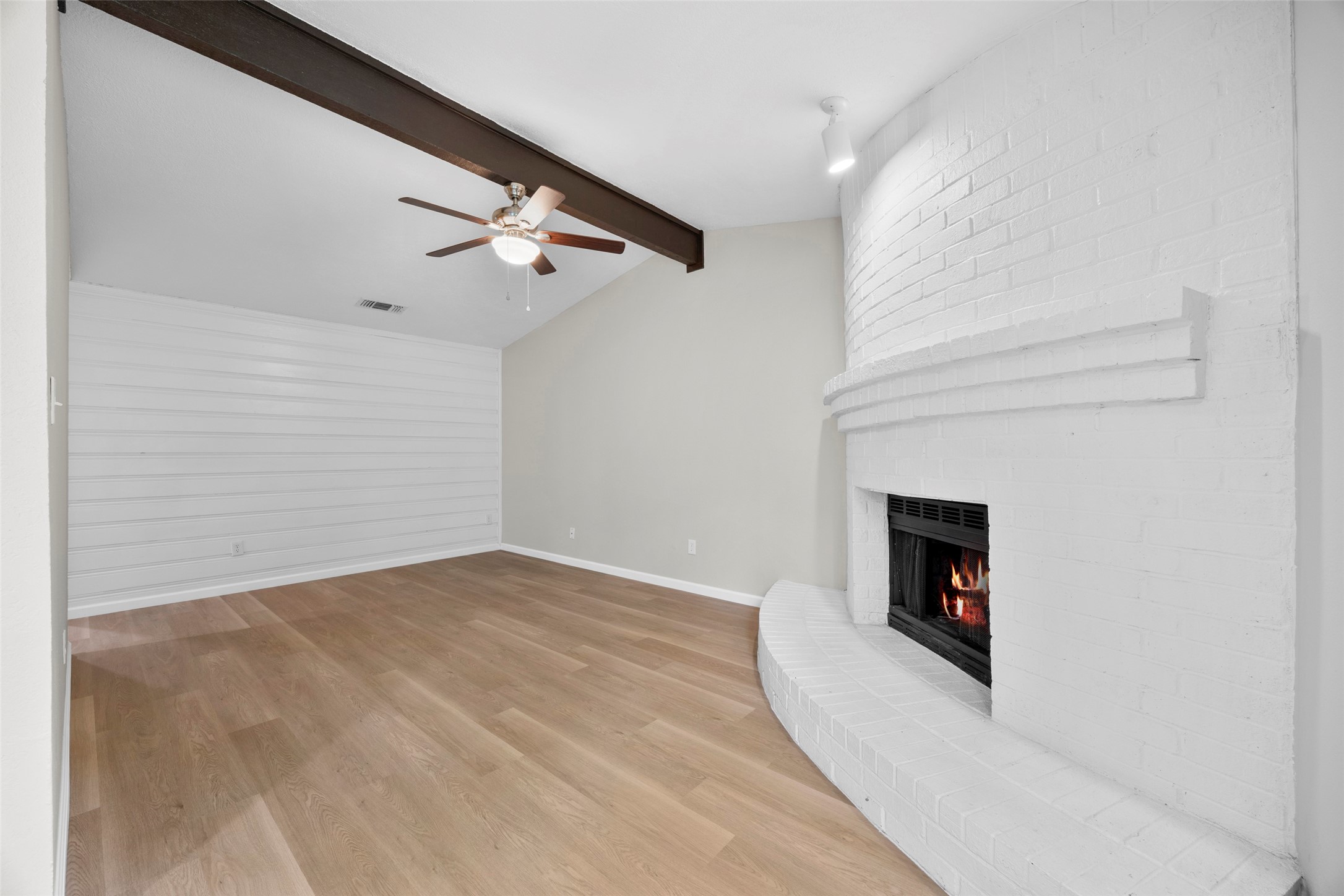 6219 Kelly Elliott Road Arlington TX 76001