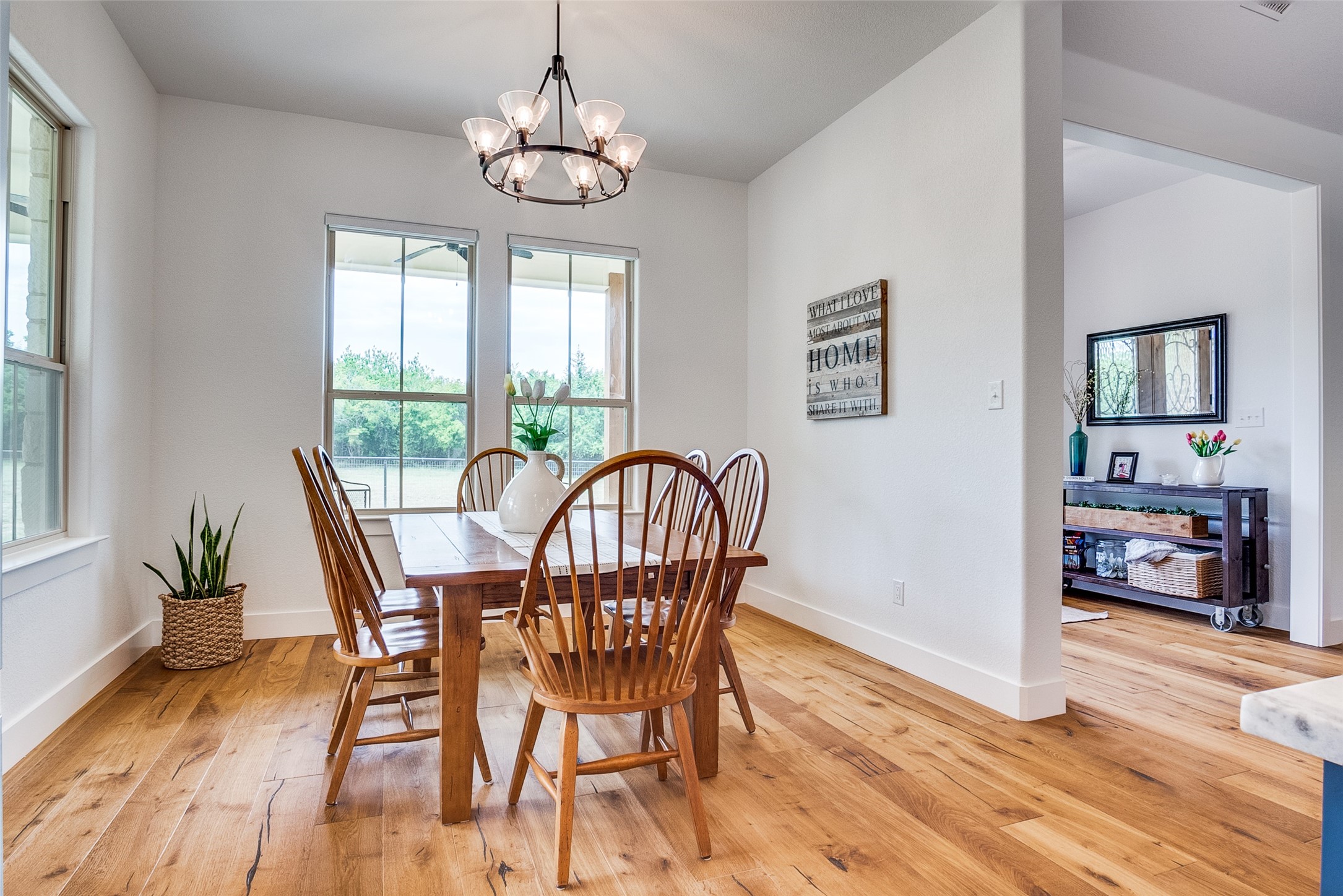6860 County Road 302 Grandview TX 76050