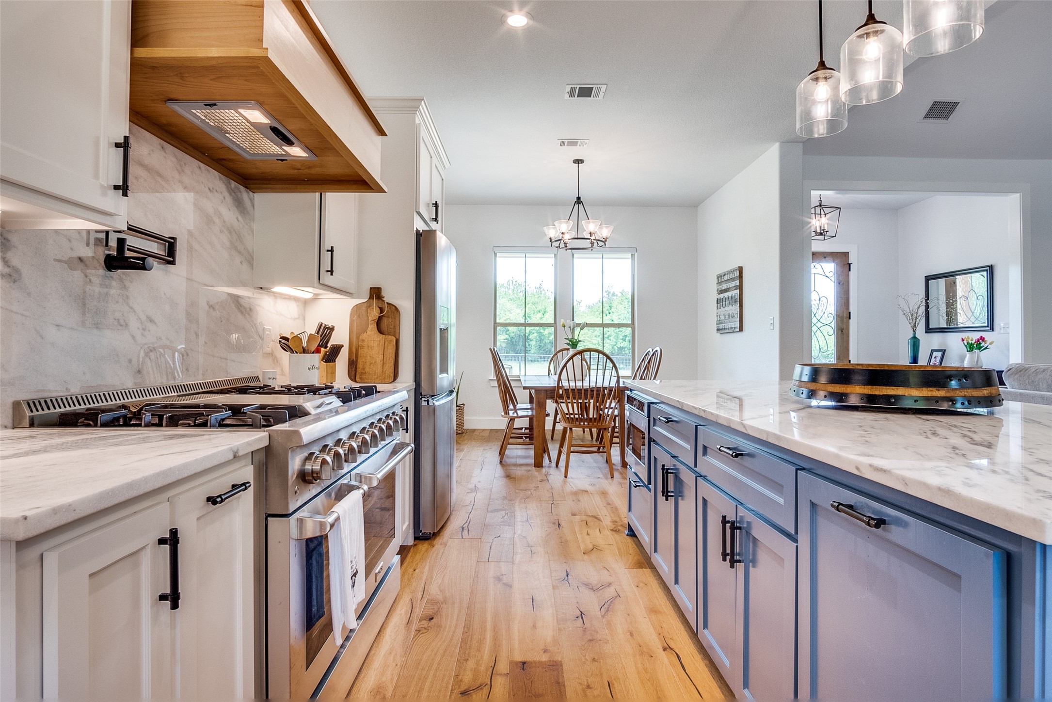 6860 County Road 302 Grandview TX 76050