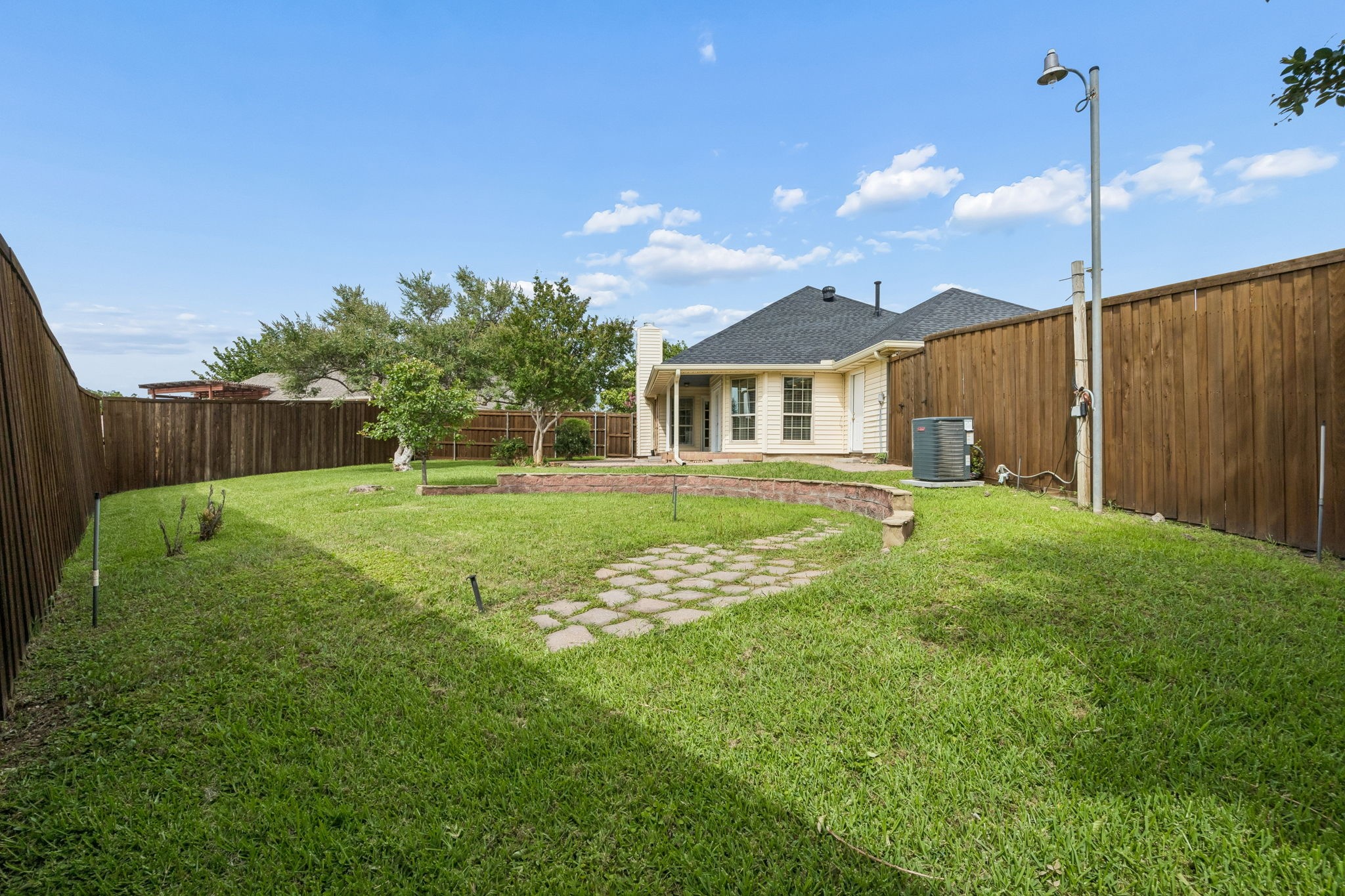 2723 Dali Drive Dallas TX 75287