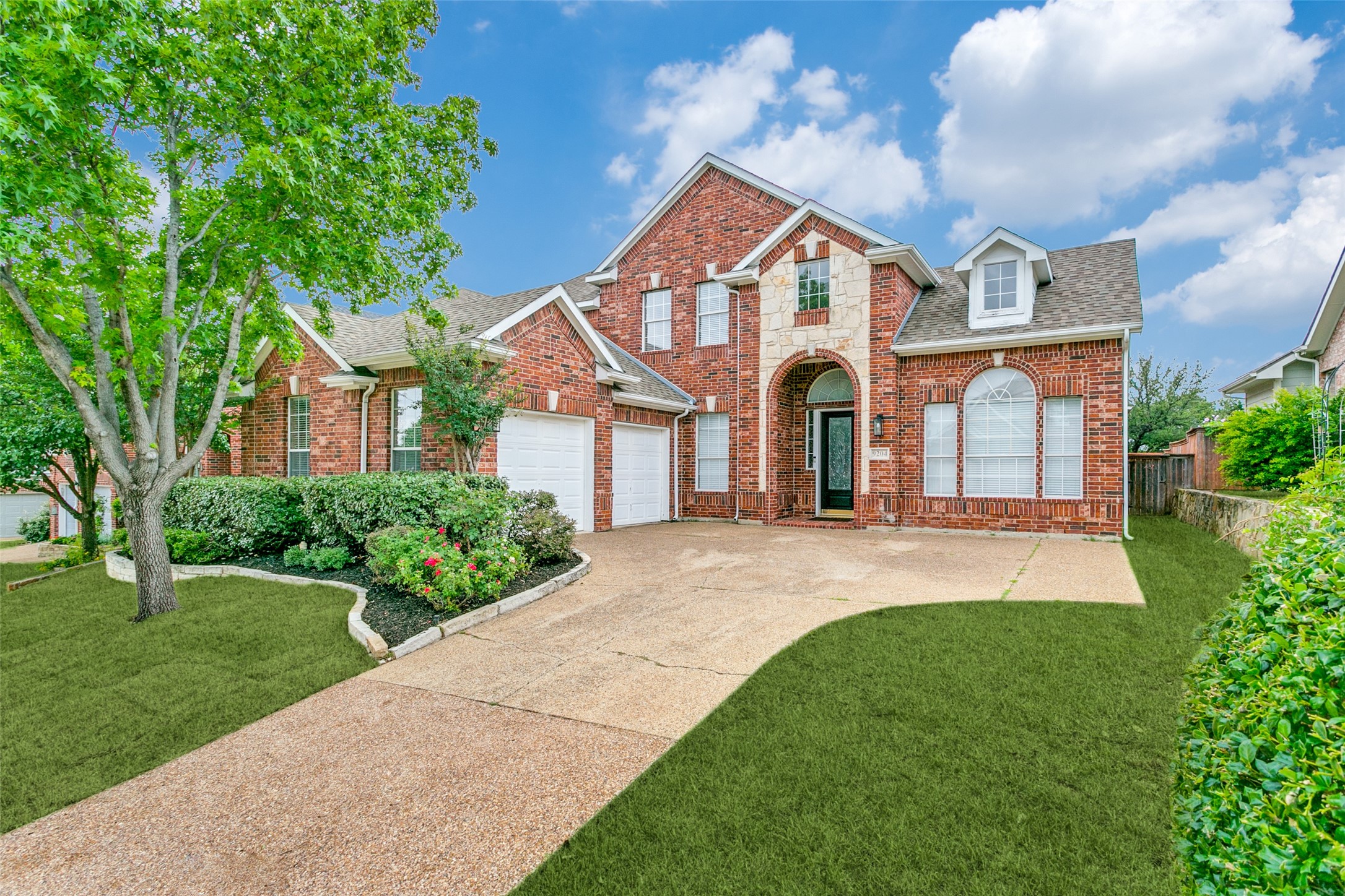 9204 Bottlebrush Lane Irving TX 75063