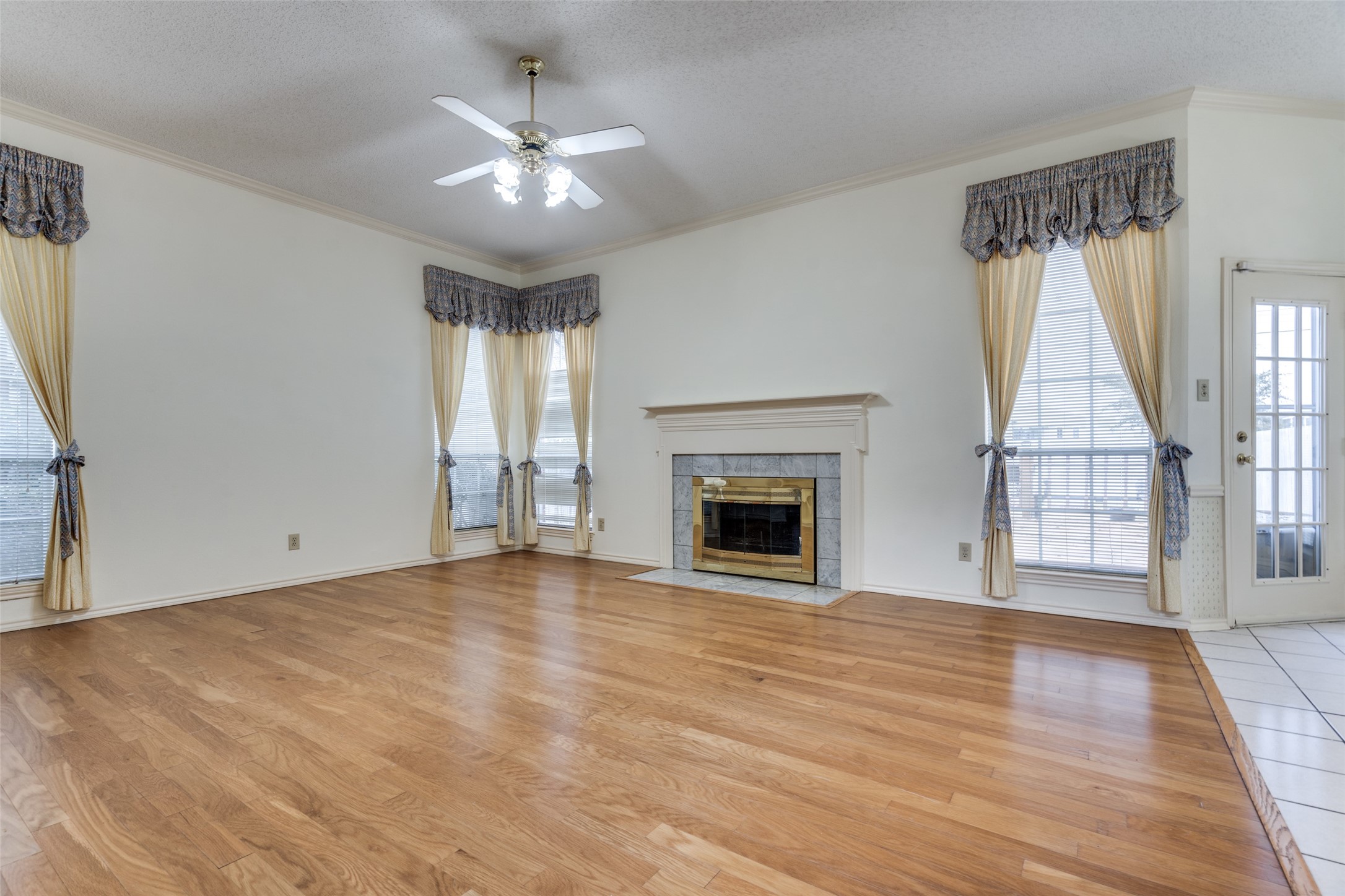 4210 Stonecastle Drive Garland TX 75044