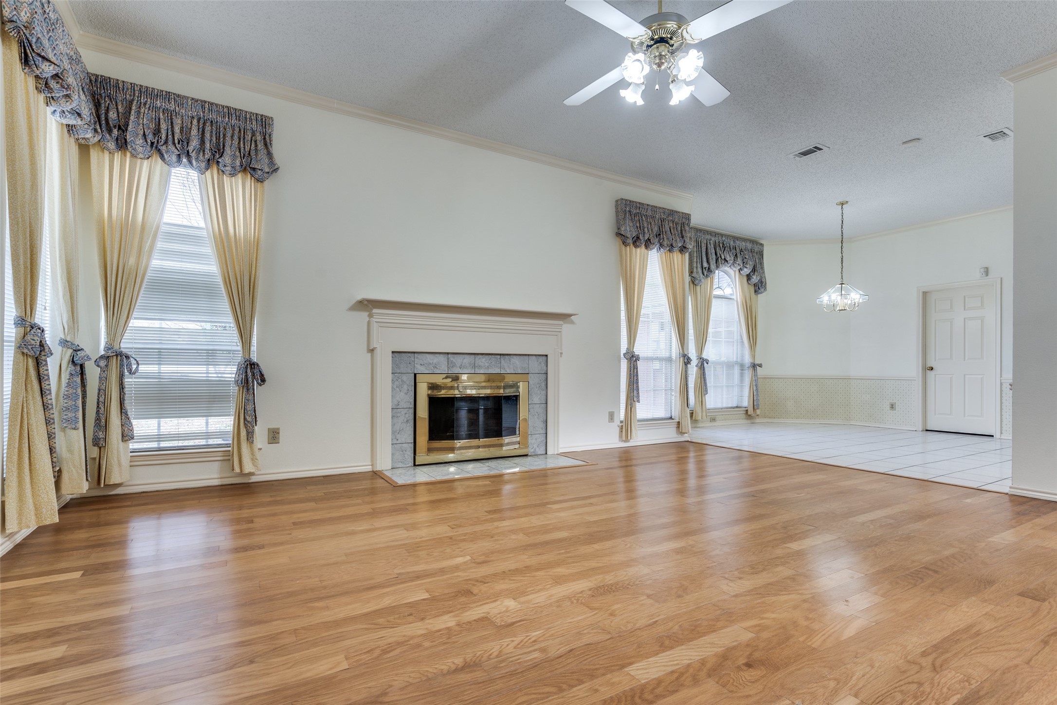 4210 Stonecastle Drive Garland TX 75044