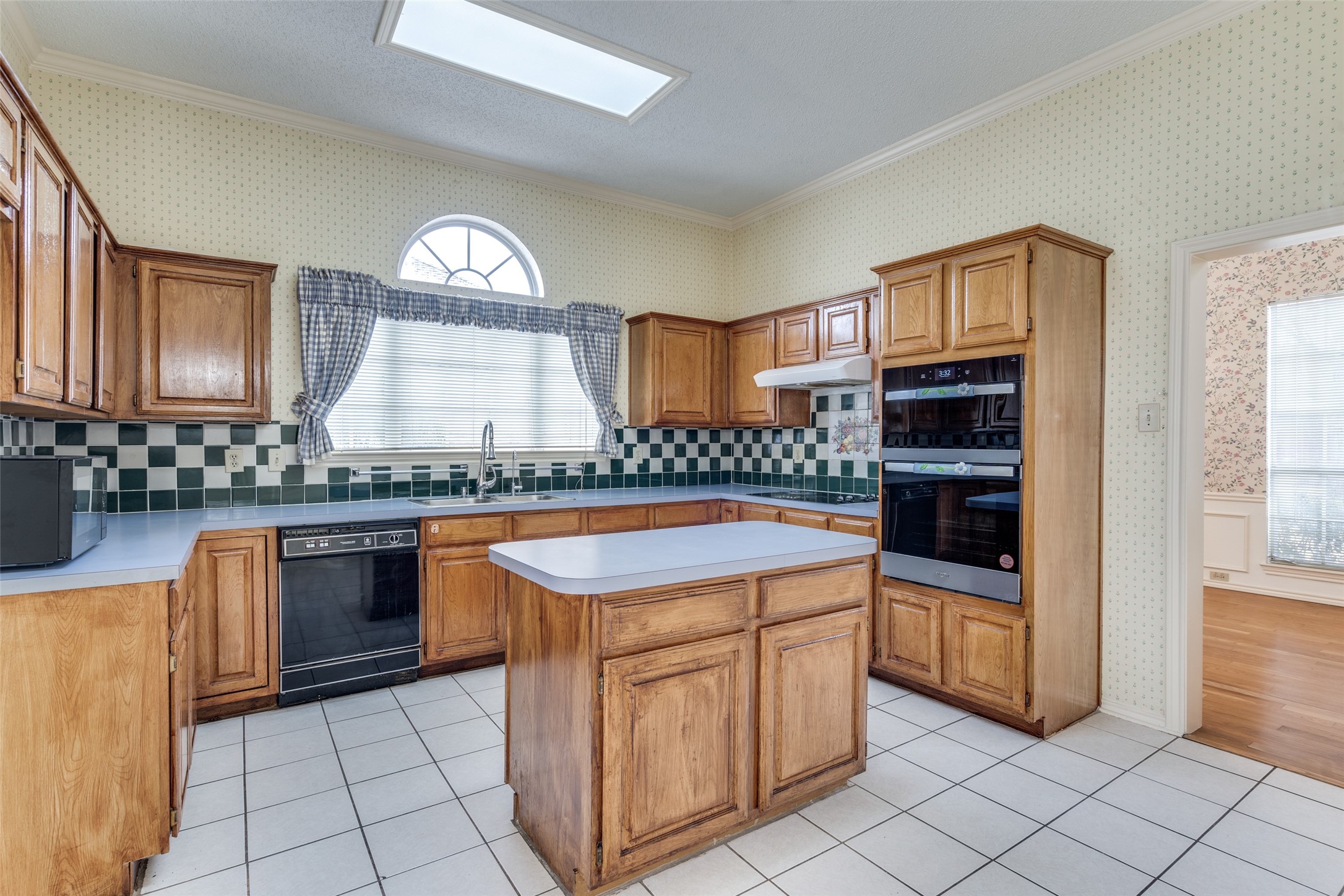4210 Stonecastle Drive Garland TX 75044