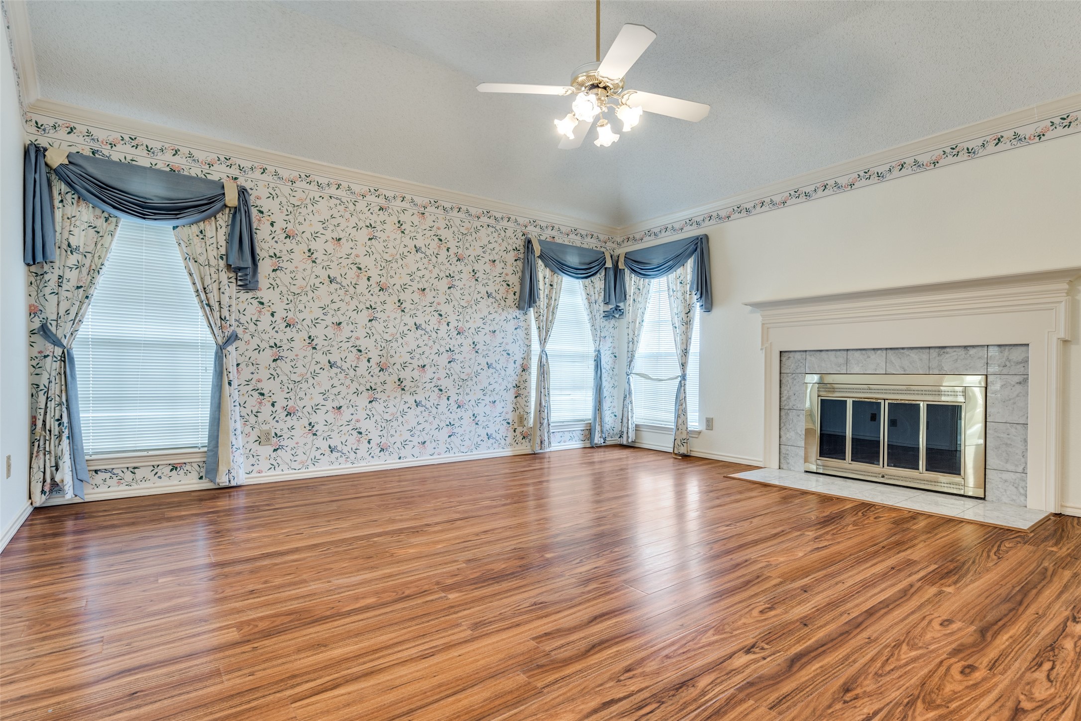 4210 Stonecastle Drive Garland TX 75044