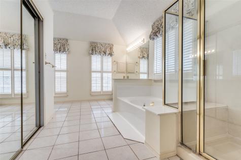 4210 Stonecastle Drive Garland TX 75044