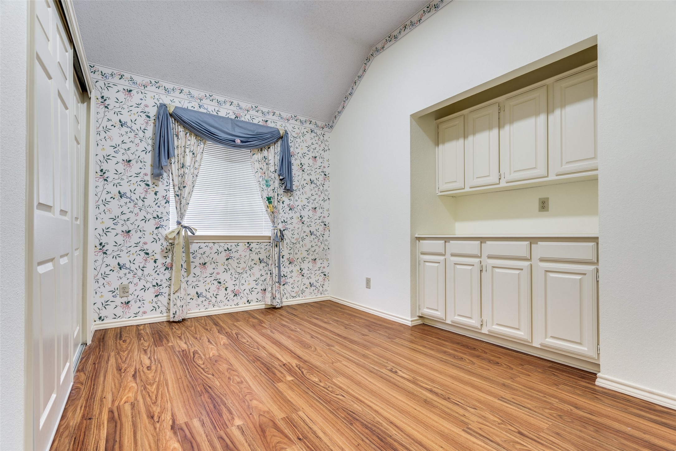 4210 Stonecastle Drive Garland TX 75044