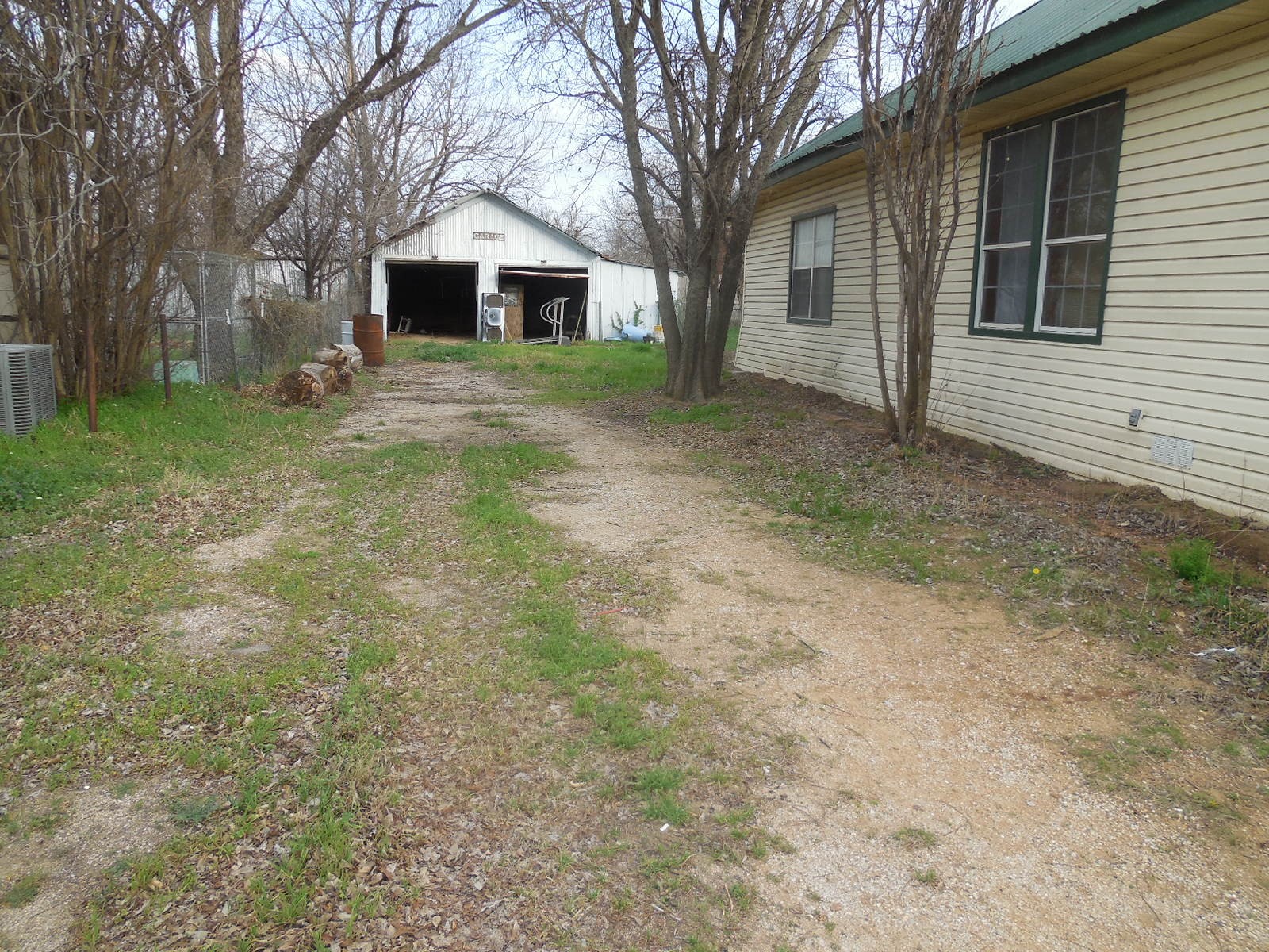 910 Sinclair Street Ranger TX 76470