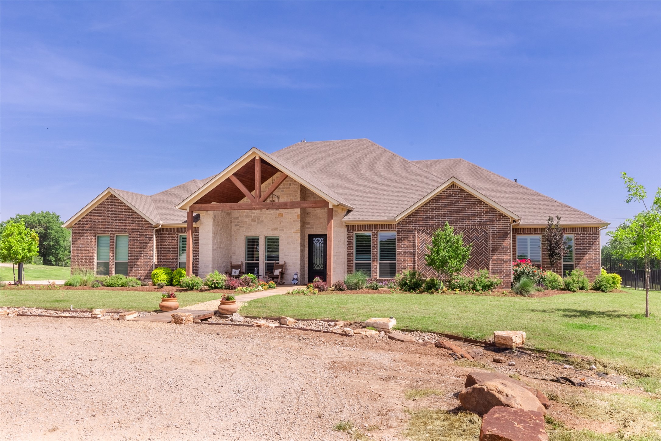 1466 County Road 1270 Alvord TX 76225