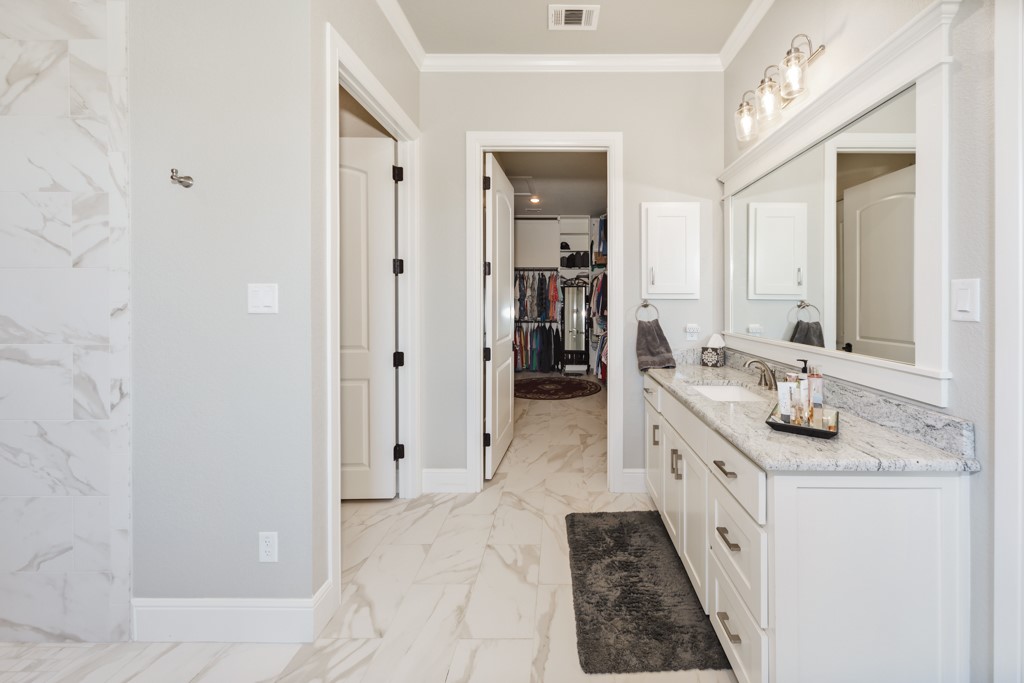 1466 County Road 1270 Alvord TX 76225