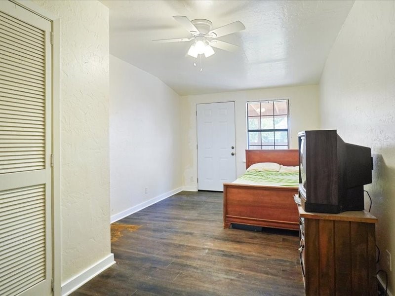 33 Park Lane Gainesville TX 76240