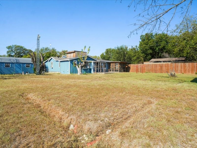 33 Park Lane Gainesville TX 76240
