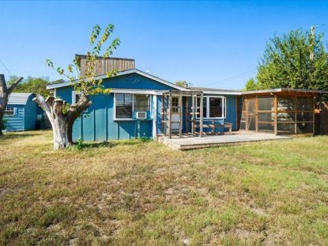 33 Park Lane Gainesville TX 76240
