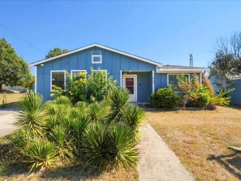 33 Park Lane Gainesville TX 76240