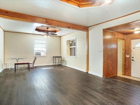 33 Park Lane Gainesville TX 76240